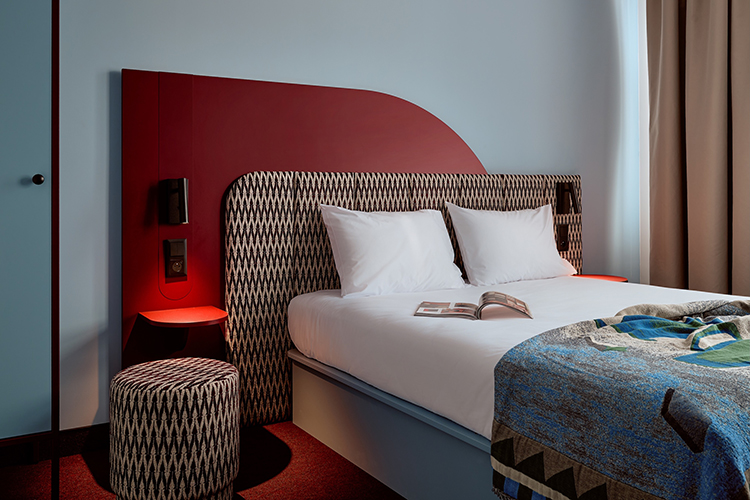 B&B HOTEL Wrocław Old Town w ikonicznym budynku Wrocławia.