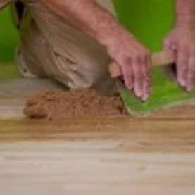 Jak szpachlować podłogi drewniane