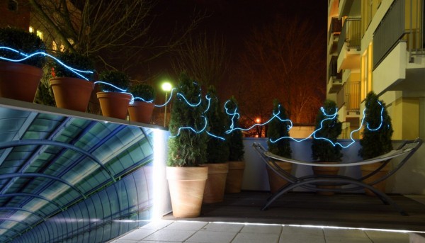 fot. LARS - Świąteczny balkon oświetlony diodami LED