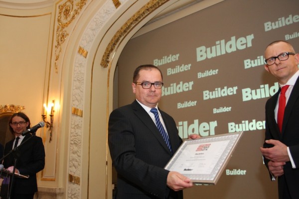 Fot. PWB Media Mirosław Jucha, dyrektor generalny Rockfon Polska odbiera tytuł Budowlana Firma Roku 2012 