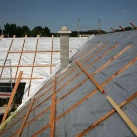 Membrana dachowa ważna warstwa wstępnego krycia