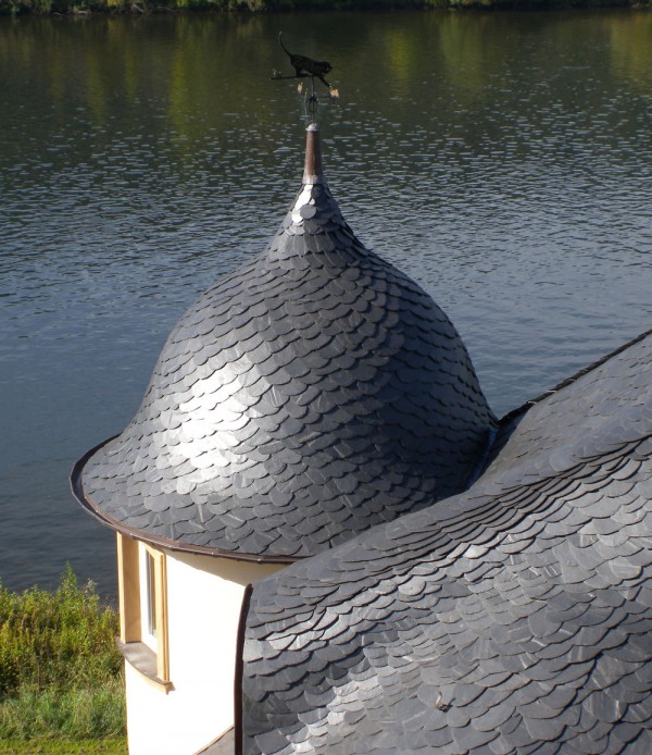  Łupek Mozelski zapewniający idealną geometrię dachu, Fot.  Rathscheck Schiefer