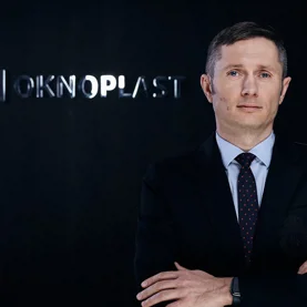 Mikołaj Placek - Prezes Grupy OKNOPLAST z nagrodą Lider Zmiany w konkursie organizowanym przez ICAN Institute