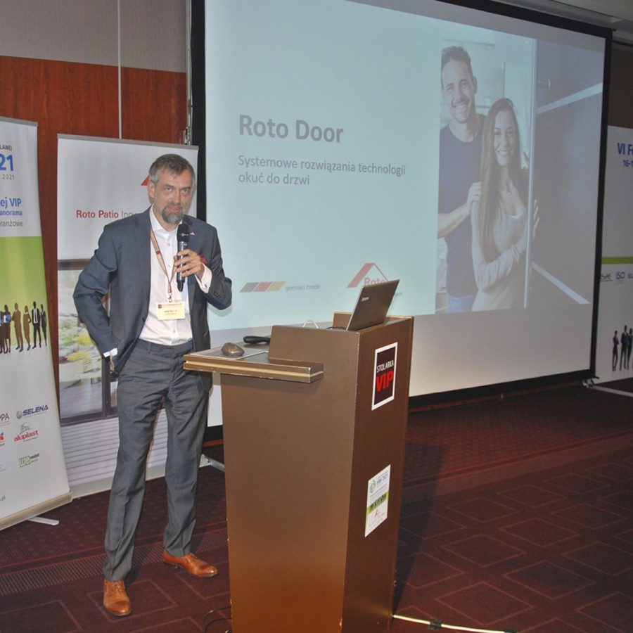 Rafał Osiński, dyrektor handlowy Roto Polska, Roto Door Systemowe rozwiązania technologii okuć. Fot. Roto