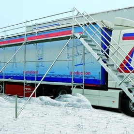 Rusztowania do odśnieżania aut ciężarowych. Jak poprawić zimowe bezpieczeństwo na drogach?