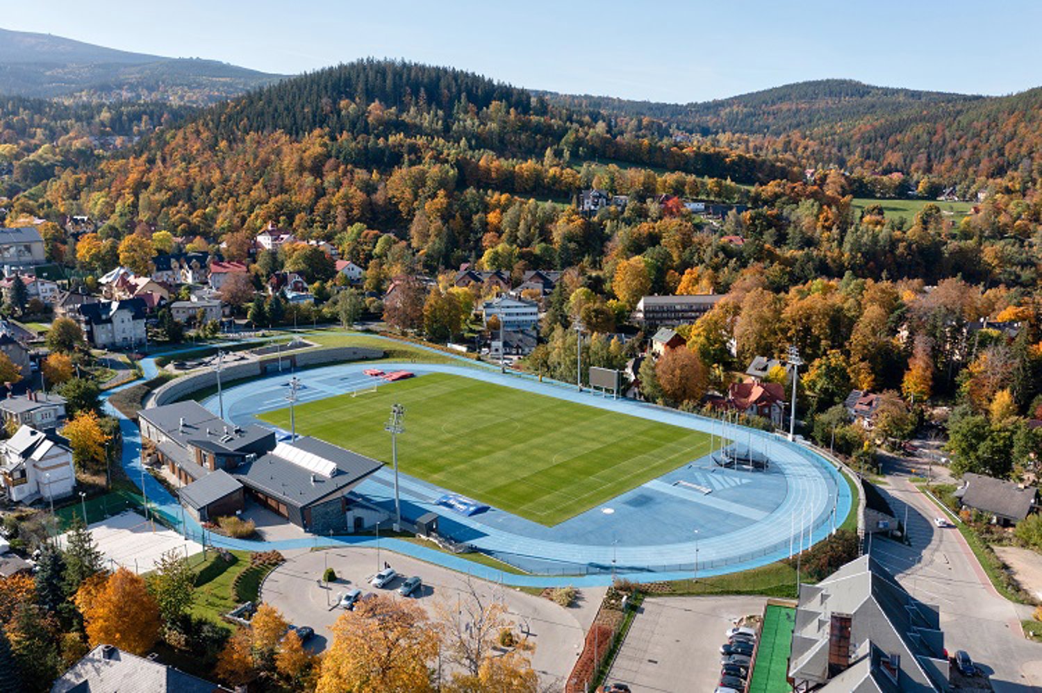 Okna z widokiem na Karkonosze