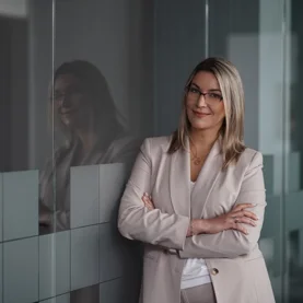 Brak odbioru budynku przez straż pożarną, grzywna sięgająca 5 000 zł, a także odmowa wypłaty ubezpieczenia w razie pożaru czy zaczadzenia za brak czujek dymu