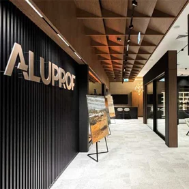 Przestrzeń kreatywnych spotkań. Warszawski showroom Aluprof już od roku inspiruje inwestorów i architektów