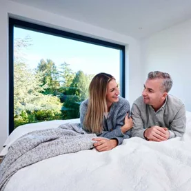 Zatrzymaj ciepło na lata. Nowoczesne okna PVC-U sposobem na niższe rachunki i poprawę komfortu termicznego w budynkach