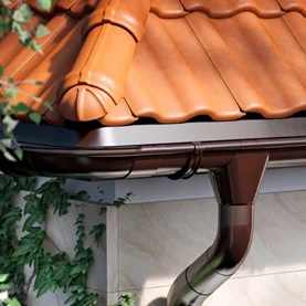 Intensywne burze to test dla dachu - jak przygotować system rynnowy na jesienno-zimowy sezon