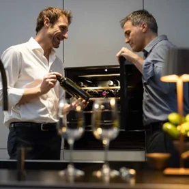 Jak przechowywać wina w kuchni - radzi FRANKE