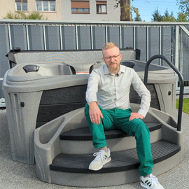 Jacuzzi w ogrodzie zamiast weekendu w SPA? Sprawdź, zanim wydasz kilkadziesiąt tysięcy