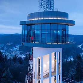 Nowa perspektywa nad Krynicą – wieża widokowa na Górze Parkowej