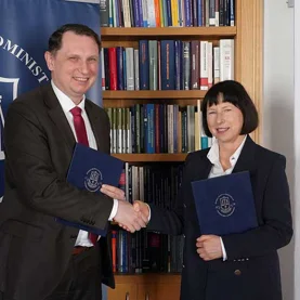 Współpraca dla przyszłości prawa i biznesu. Wydział Prawa i Administracji Uniwersytetu Warszawskiego oraz Grupa Saint-Gobain w Polsce łączą siły