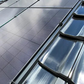 Fotowoltaika w kolorze: Gdy technologia staje się niewidzialna
