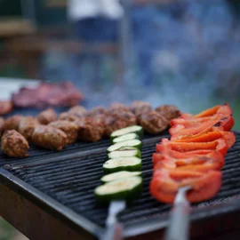 Sekret udanego grillowania?  Czysty sprzęt. Oto jak o niego zadbać