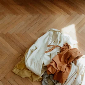 Panele podłogowe w jodełkę: jak wybrać i na co zwrócić uwagę?